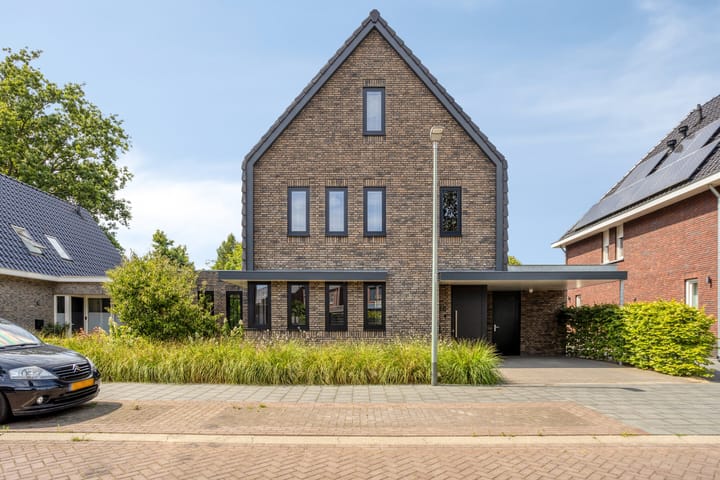 Burgemeester Steeghsstraat 26 in Horst