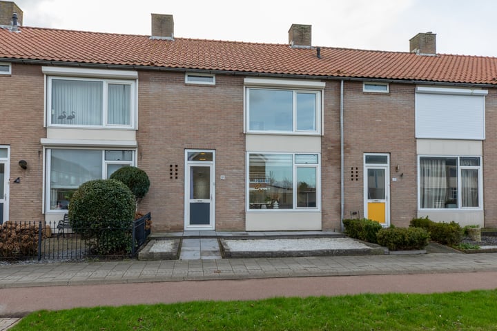Burgemeester Stemerdinglaan 130 in Oost-Souburg foto