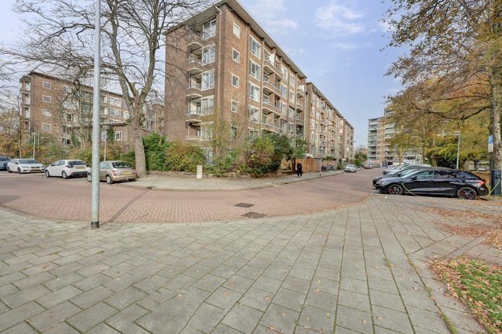 Burgemeester Stulemeijerlaan 11 in Schiedam