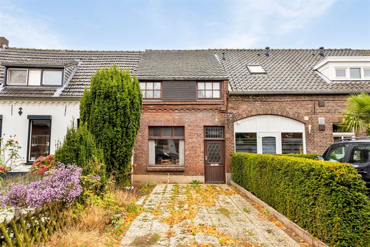 Burgemeester Thomas Wackersstraat 36 in Roermond foto