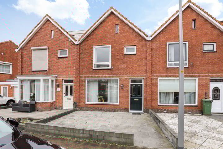 Burgemeester van Baarstraat 39 in Volendam