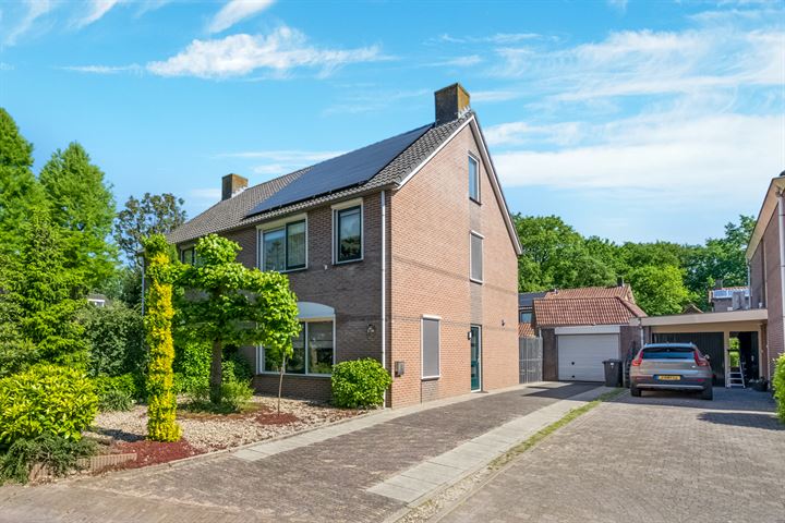 Burgemeester van den Boschstraat 121a in Amerongen foto