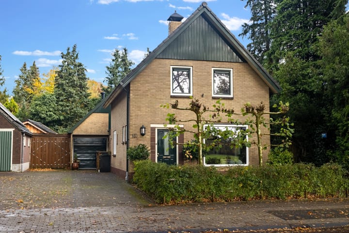 Burgemeester van der Borchstraat 39 in Holten