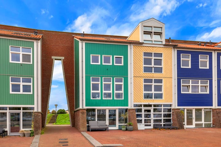 Burgemeester van der Jagtkade 37 in Hellevoetsluis foto