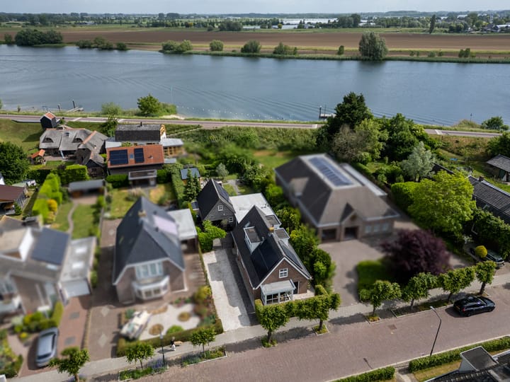 Burgemeester van der Schansstraat 49 in Andel foto