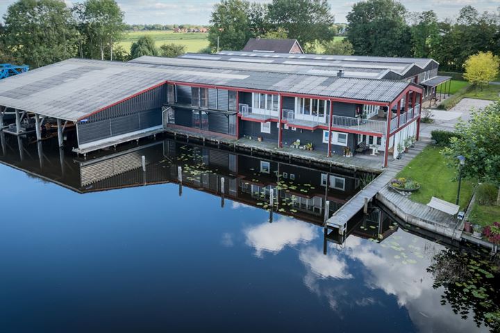Burgemeester van der Veenweg 28 in Ossenzijl foto