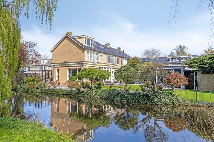 Burgemeester van der Wartstraat 5 in Krommenie foto