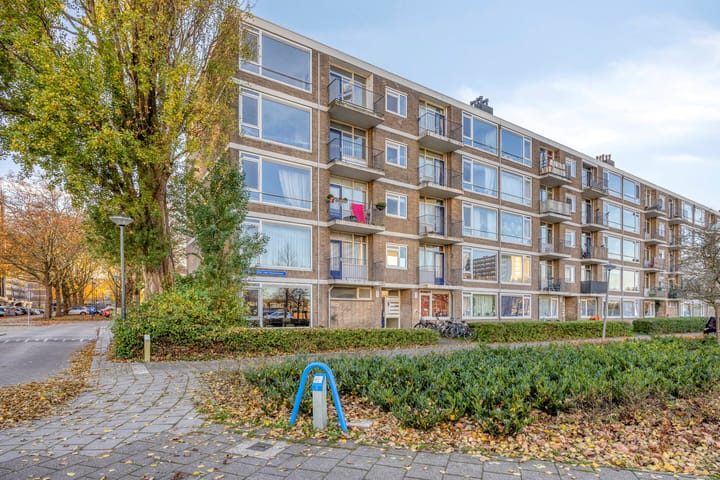 Burgemeester Van Haarenlaan 757 in Schiedam foto