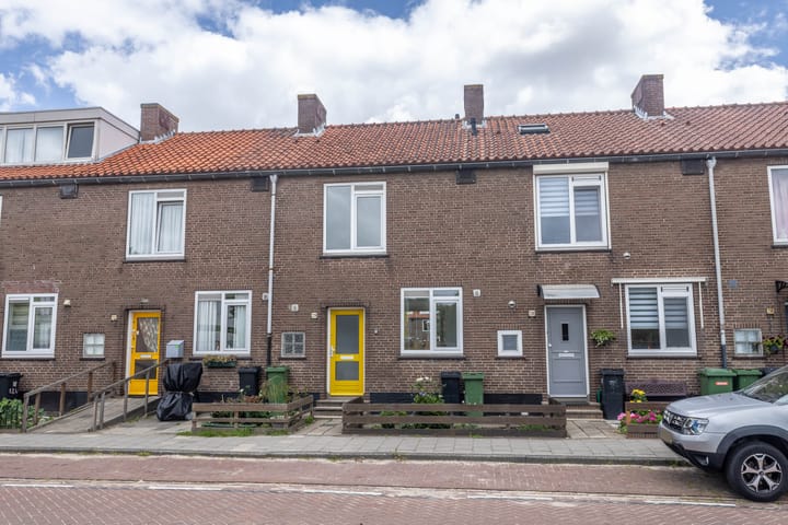 Burgemeester Van Leeuwenlaan 220 in Amsterdam foto