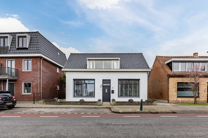 Foto van woning Burgemeester van Loonstraat 18, Steenbergen