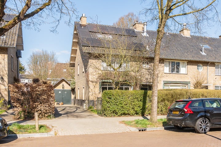 Burgemeester van Meursstraat 53 in Tilburg foto