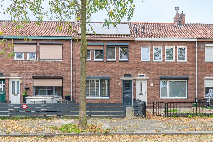 Burgemeester van Oppenstraat 72 in Maastricht foto