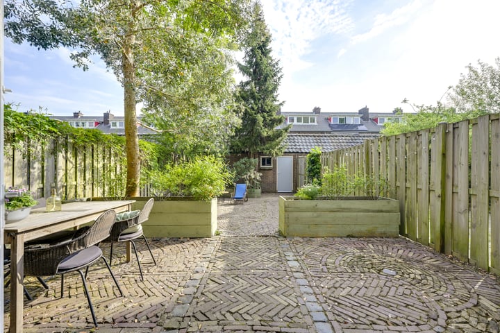 Burgemeester van Tuyllkade 121 in Utrecht
