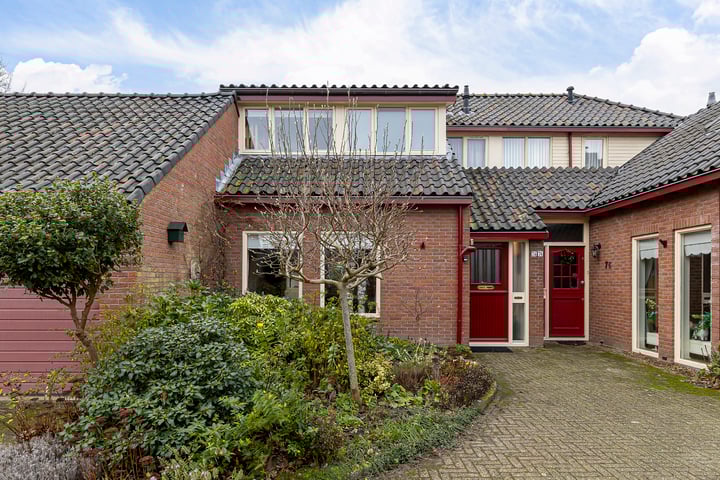 Burgemeester van Waninglaan 74 in Leek foto