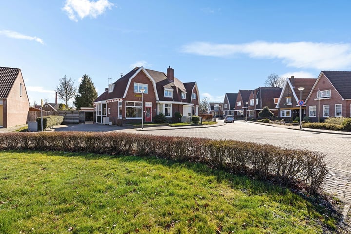 Burgemeester van Weringstraat 12 in Oude Pekela foto