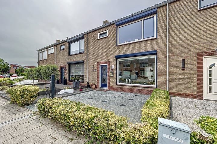 Burgemeester van Zuijenstraat 75 in Breskens foto