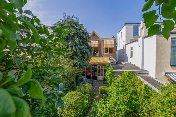 Burgemeester Weertsstraat 35 in Arnhem foto