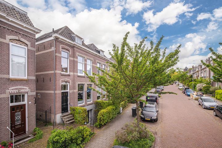Burgemeester Weertsstraat 41 in Arnhem foto