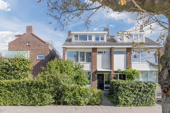 Burgemeester Wijnaendtslaan 4 in Rotterdam foto