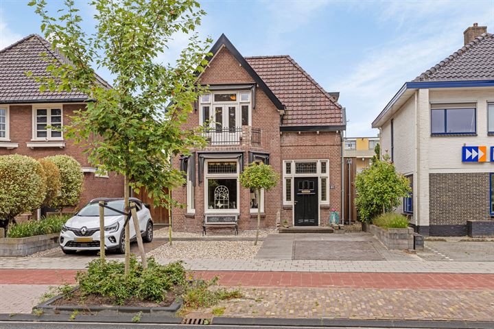 Burgemeester Wuiteweg 60 in Drachten foto
