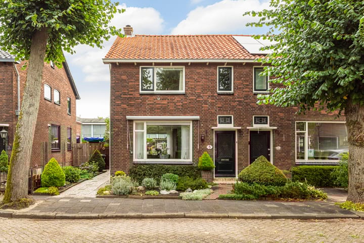 Burgerdijkstraat 5 in Krimpen aan den IJssel foto