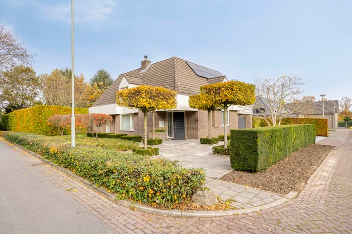 Burgstraat 1 in Amstenrade foto