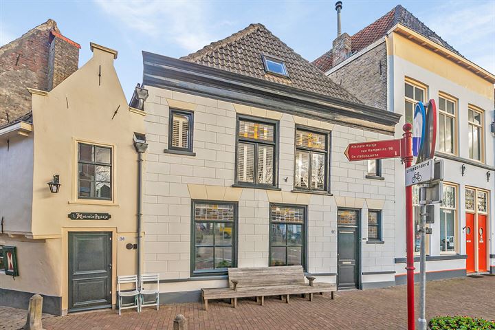 Burgwal 97 in Kampen foto