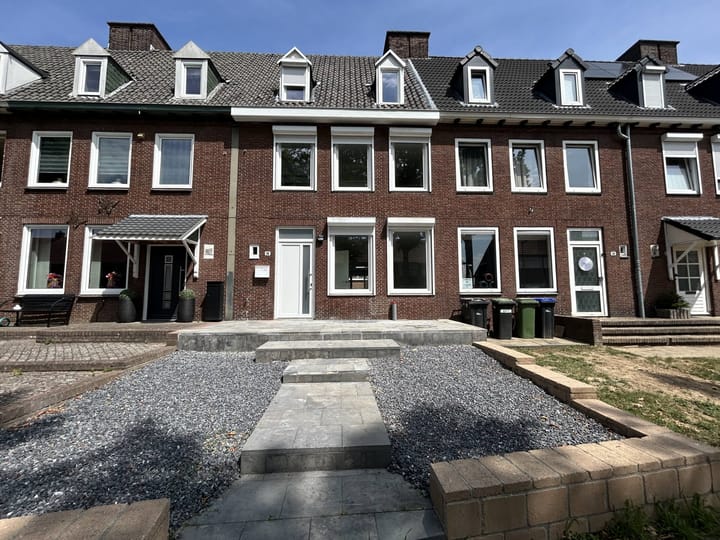 Buschkensweg 18 in Heerlen foto