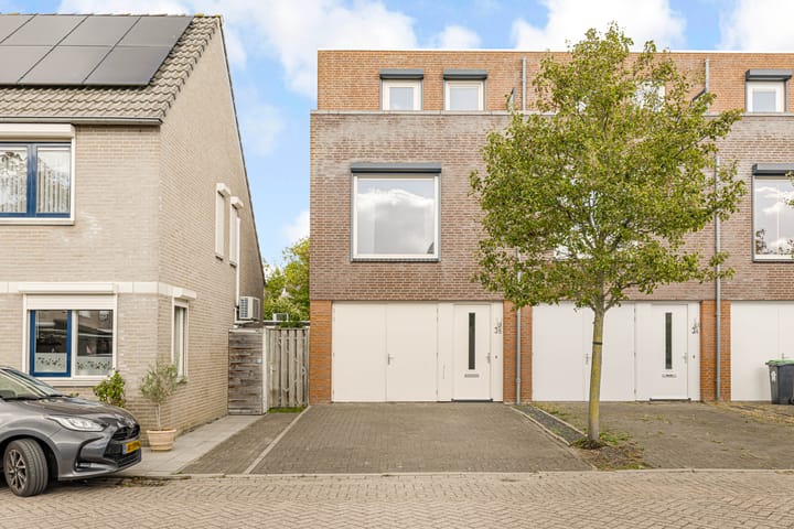 Busselstraat 3B in Uden foto