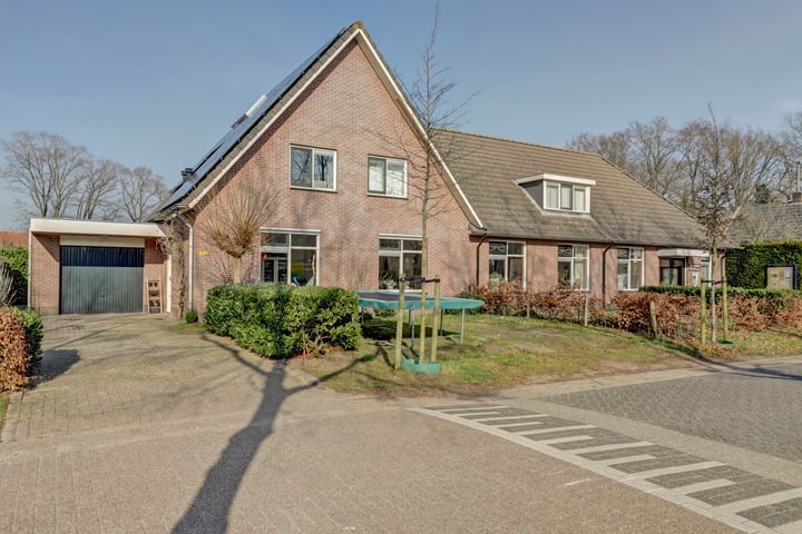 Bussloselaan 17A in Voorst foto
