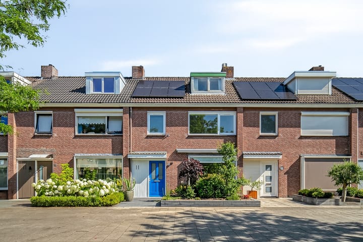 Busweg 33 in Eindhoven foto