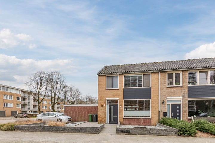 Buurstede 162 in Oosterhout foto