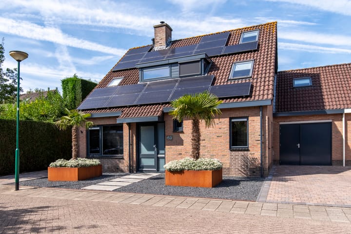 Buurtlaan west 63 in Veenendaal foto