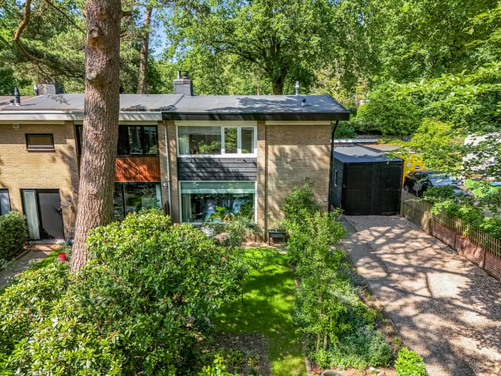 Buurtscheuterlaan 99 in Ede foto
