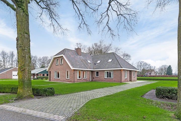 Buurtweg 1 in Bergentheim foto