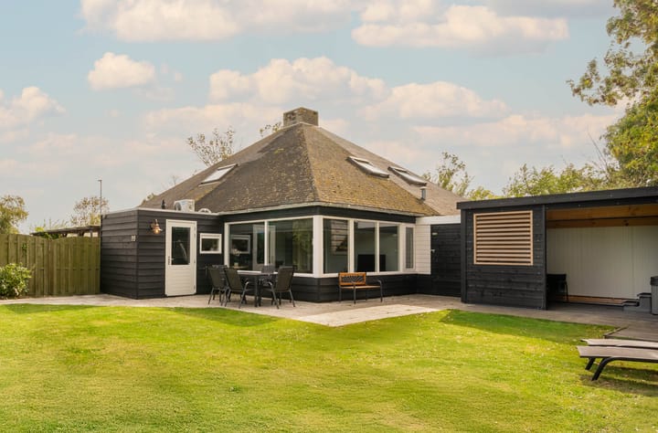 Buurtweg 99 in Stavenisse foto