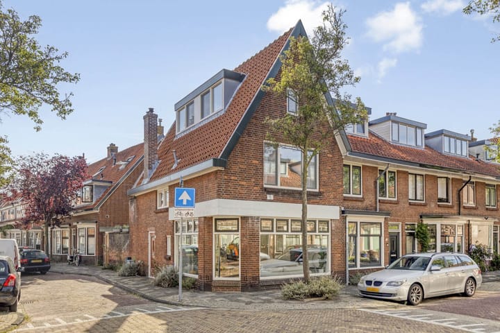Buys Ballotstraat 21B in Leiden