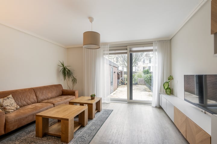 Buziaustraat 30 in Rotterdam foto