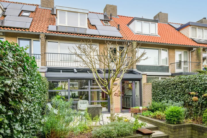 C. Evertsenstraat 193 in Hilversum foto