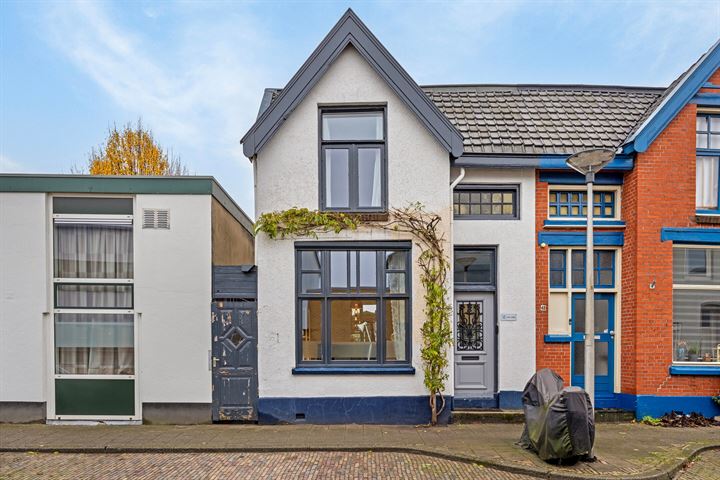 C.J. Snuifstraat 50 in Enschede foto