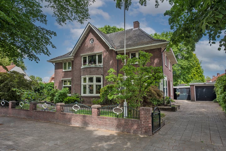 C.T. Storkstraat 42 in Hengelo foto
