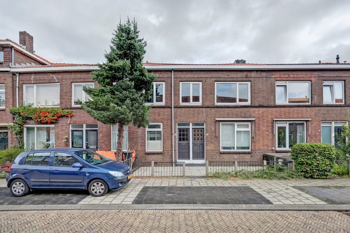 Camphuijzenstraat 8 in Dordrecht foto