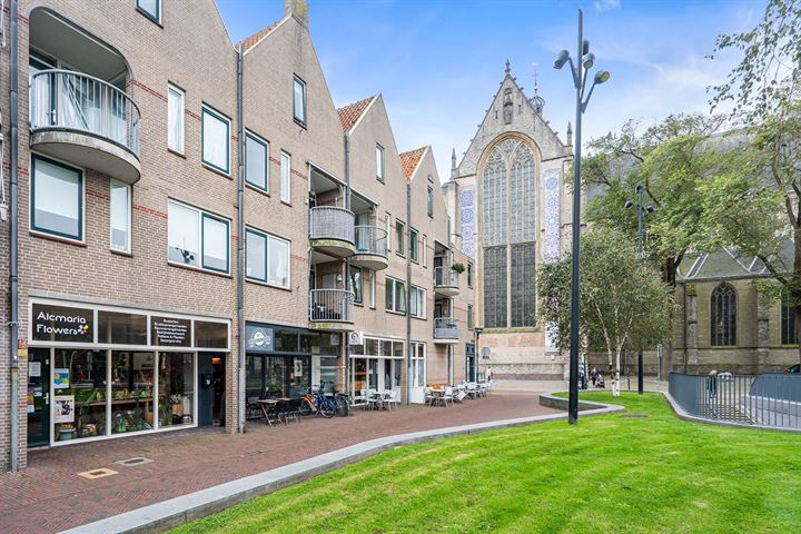 Canadaplein 17 in Alkmaar foto
