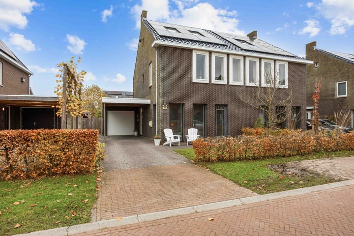 Capellastraat 18 in Zuidhorn foto
