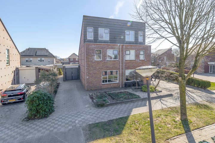 Carbeel 24 in Lemmer