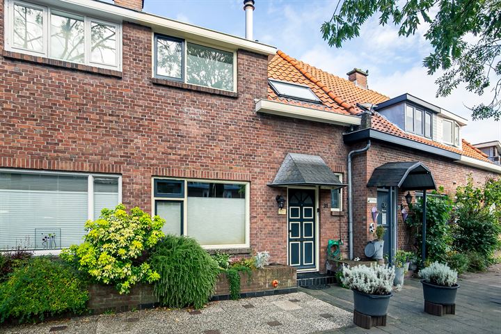 Carel Nakkenstraat 31 in Rijswijk foto