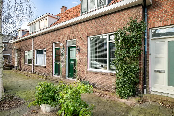 Carel Nakkenstraat 35 in Rijswijk