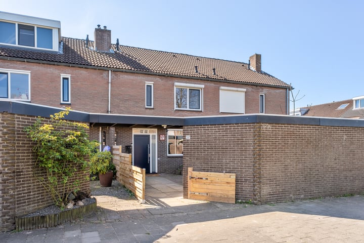 Carneooldijk 57 in Roosendaal