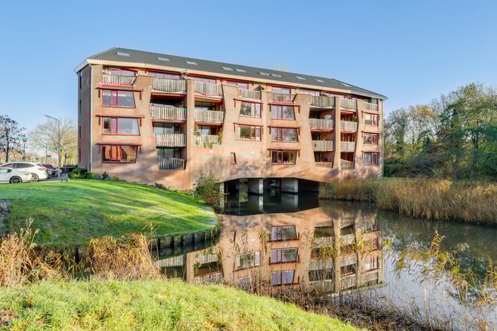 Caro van Eycksingel 48 in Hoofddorp