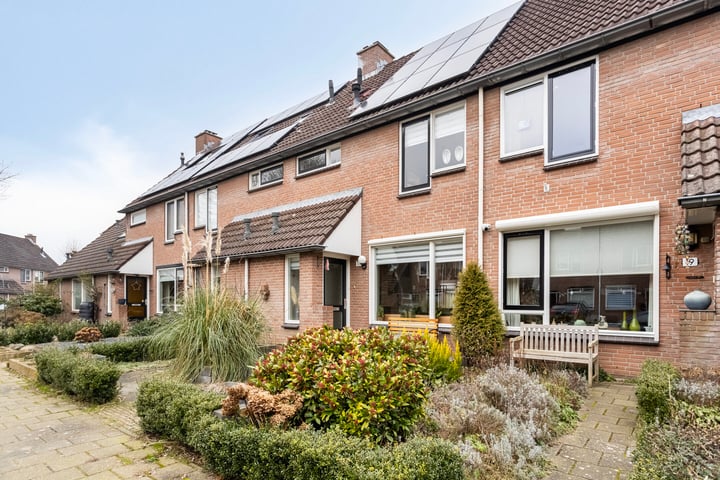 Caro van Eyckstraat 17 in Hengelo foto